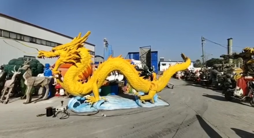 靈動硅膠龍：栩栩如生的機械巨獸 視頻
